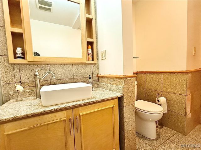 676 North Ellicott Creek Road, Amherst, NY 14228