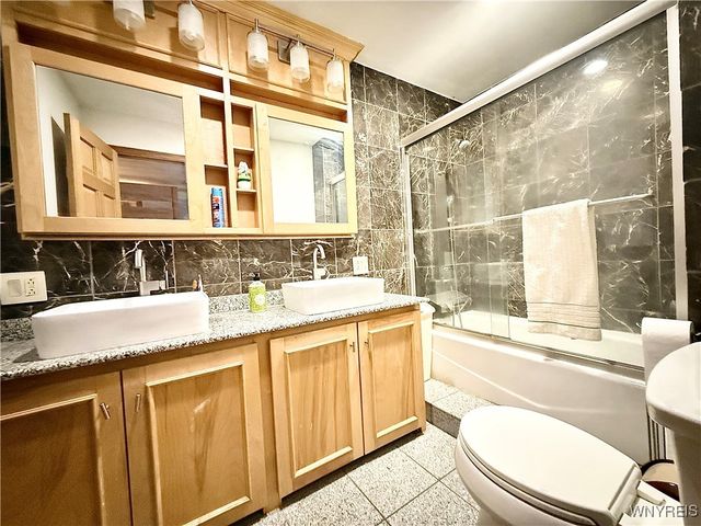 676 North Ellicott Creek Road, Amherst, NY 14228