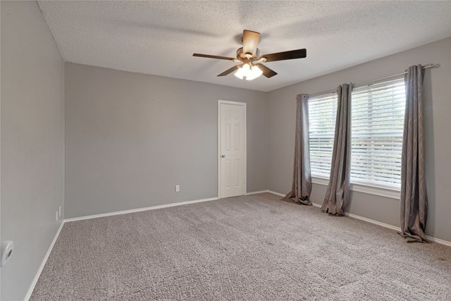 3925 Lakeshore Drive, Reno, TX 75462