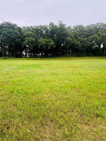 111 Kylie Street, Cleburne, TX 76031