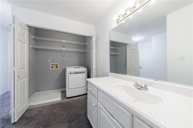 27306 Plantation Drive NE 306, Atlanta, GA 30324