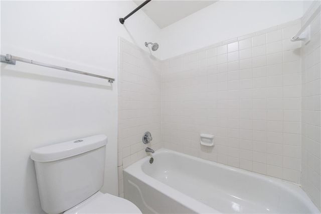 27306 Plantation Drive NE 306, Atlanta, GA 30324