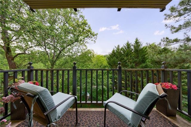 27306 Plantation Drive NE 306, Atlanta, GA 30324