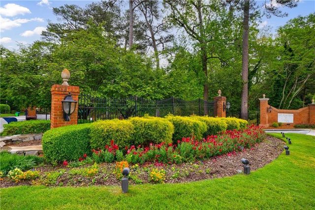 27306 Plantation Drive NE 306, Atlanta, GA 30324