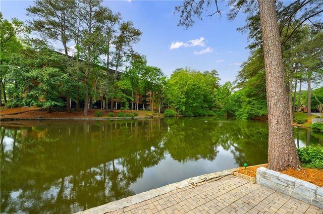 27306 Plantation Drive NE 306, Atlanta, GA 30324