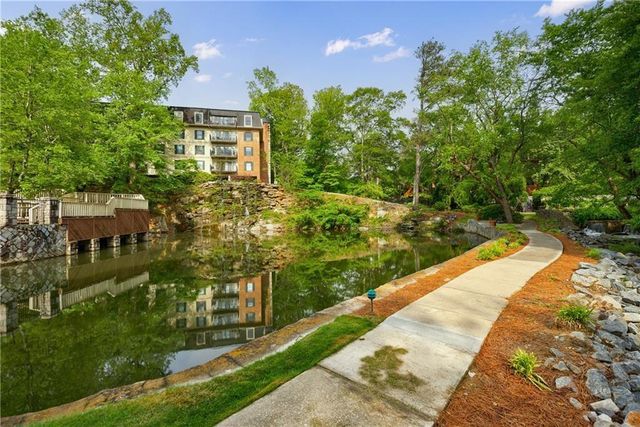 27306 Plantation Drive NE 306, Atlanta, GA 30324