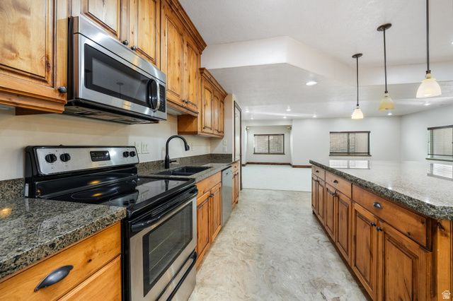 15117 S 2700 W, Bluffdale, UT 84065