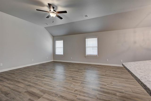 9113 Anaum Lane, Yukon, OK 73099
