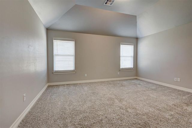 9113 Anaum Lane, Yukon, OK 73099