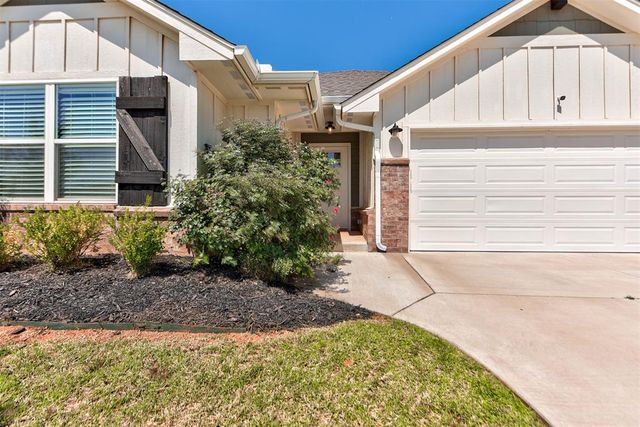 9113 Anaum Lane, Yukon, OK 73099