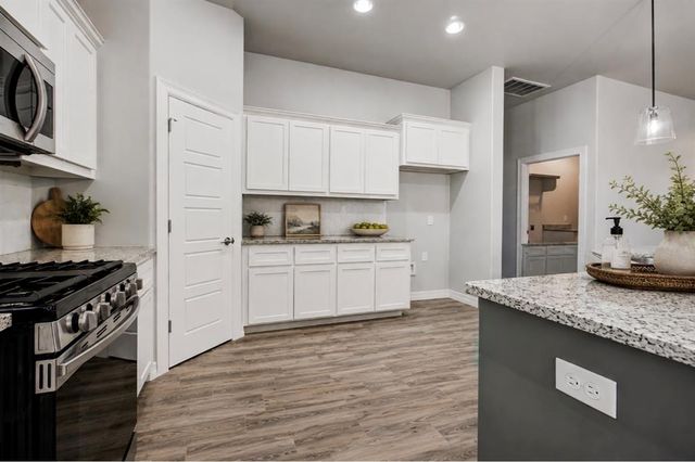 9113 Anaum Lane, Yukon, OK 73099