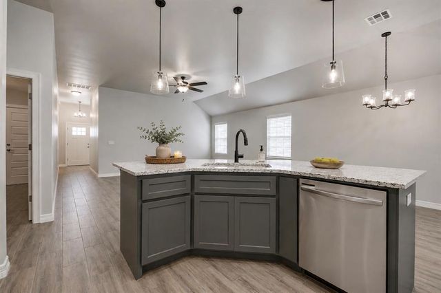 9113 Anaum Lane, Yukon, OK 73099