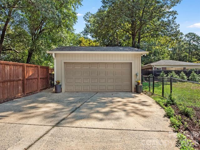3717 Flowerfield Road, Charlotte, NC 28210