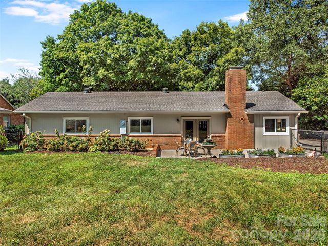 3717 Flowerfield Road, Charlotte, NC 28210