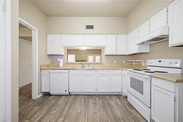 2801 Saint Joseph St A, Corpus Christi, TX 78418