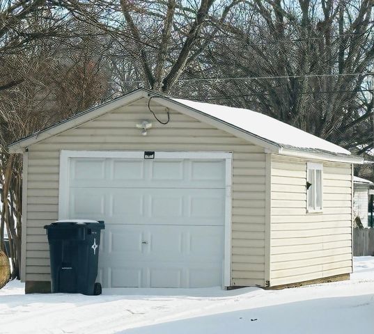 1042 W Third Street, West Plains, MO 65775