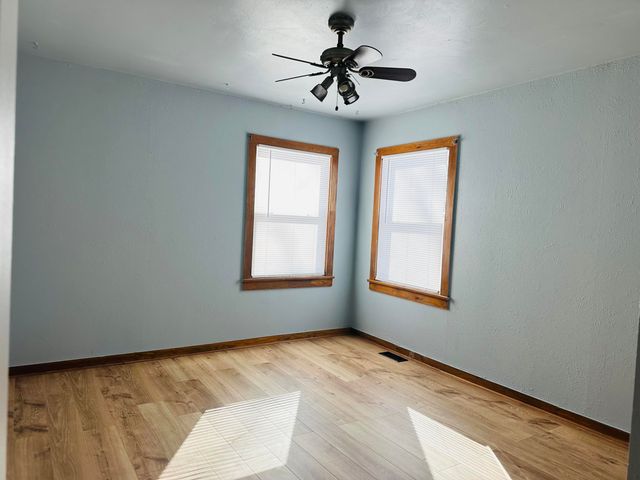 1042 W Third Street, West Plains, MO 65775