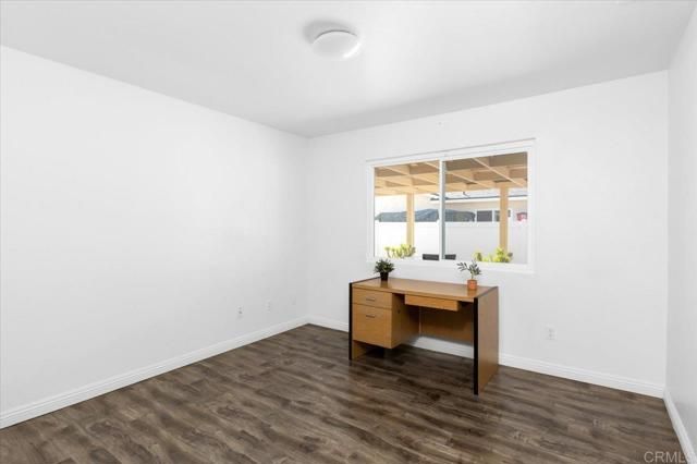 19065 Envoy Ave, Corona, CA 92881