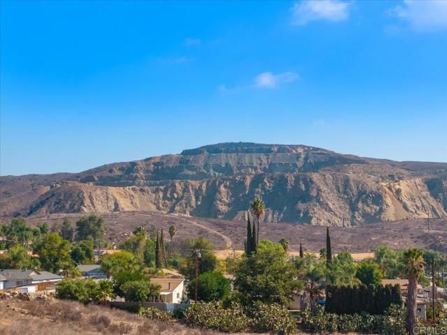 19065 Envoy Ave, Corona, CA 92881