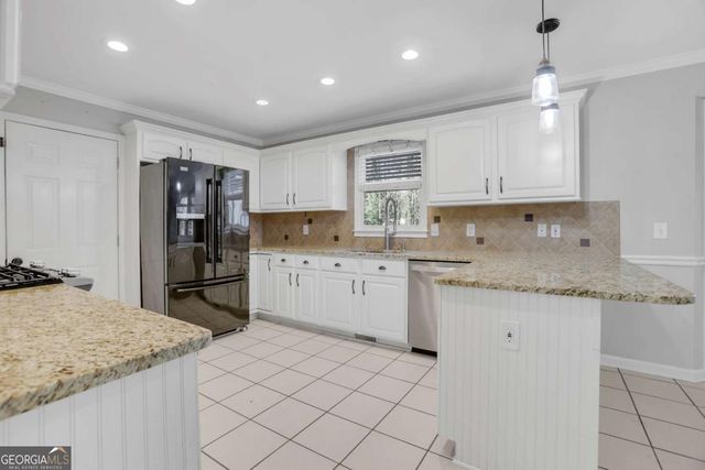 6049 Wyndham Woods Drive, Powder Springs, GA 30127