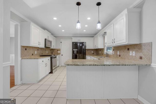 6049 Wyndham Woods Drive, Powder Springs, GA 30127