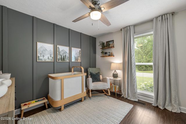 4302 Holly Tree Dr, Louisville, KY 40241