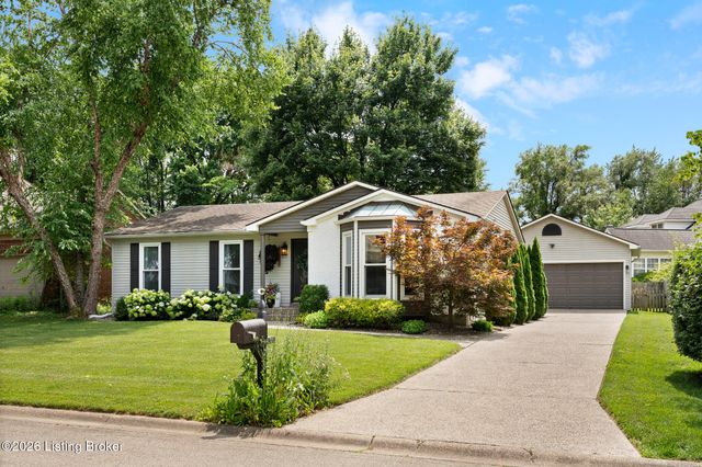 4302 Holly Tree Dr, Louisville, KY 40241