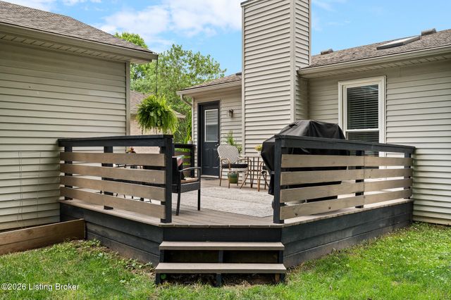 4302 Holly Tree Dr, Louisville, KY 40241