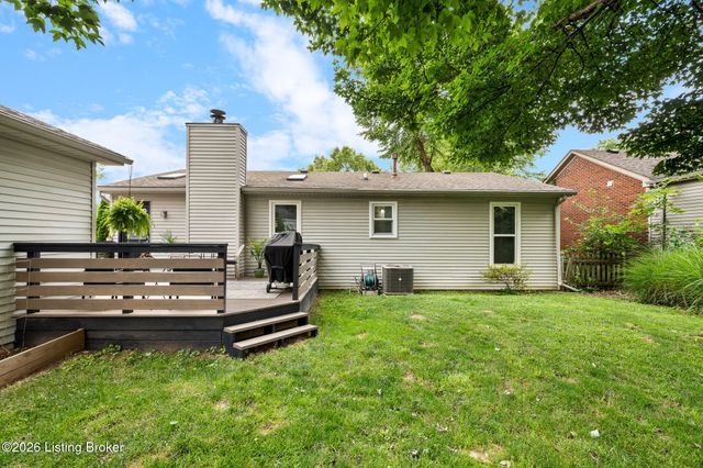 4302 Holly Tree Dr, Louisville, KY 40241