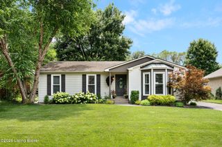 4302 Holly Tree Dr, Louisville, KY 40241