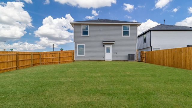 456 Sandringham LOOP, Kyle, TX 78640