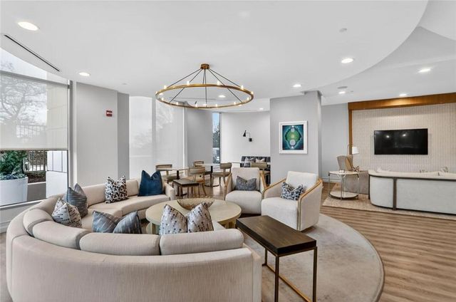 2795 Peachtree NE Road 1509, Atlanta, GA 30305