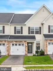 425 CHERRY BLOSSOM LANE, Norristown, PA 19403