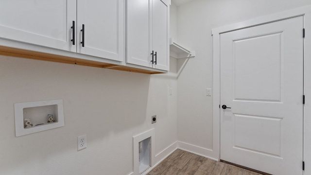 86 N Banner Avenue, Farmington, AR 72730