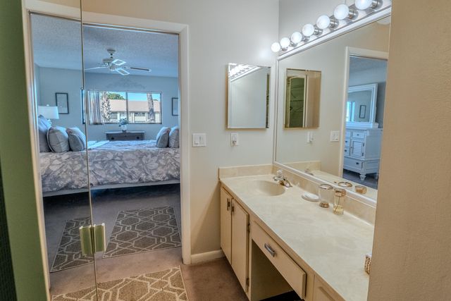 4725 E Lucerne Lakes Blvd Boulevard E 203, Lake Worth, FL 33467