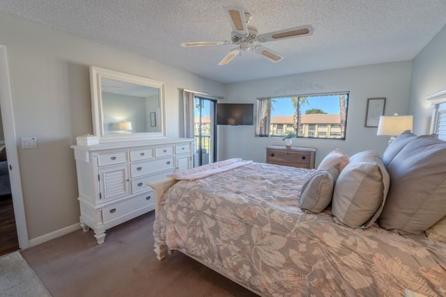 4725 E Lucerne Lakes Blvd Boulevard E 203, Lake Worth, FL 33467