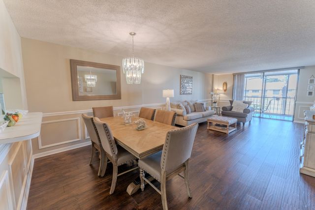 4725 E Lucerne Lakes Blvd Boulevard E 203, Lake Worth, FL 33467