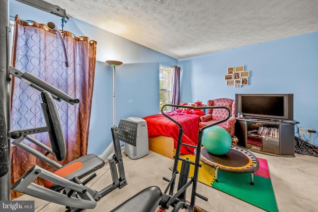 10711 FEATHERSTONE DR, Fort Washington, MD 20744