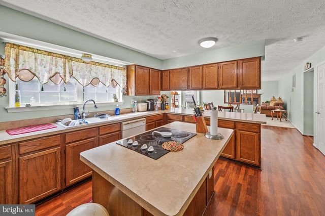 10711 FEATHERSTONE DR, Fort Washington, MD 20744