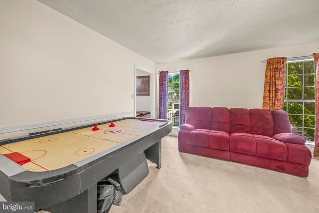 10711 FEATHERSTONE DR, Fort Washington, MD 20744