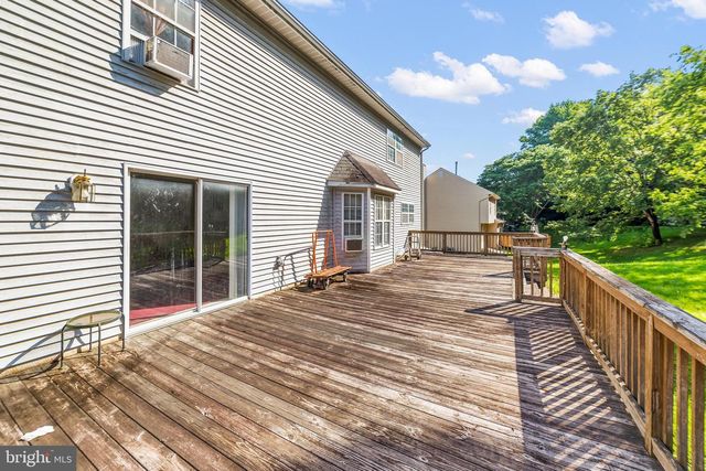 10711 FEATHERSTONE DR, Fort Washington, MD 20744