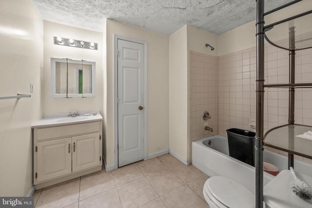 10711 FEATHERSTONE DR, Fort Washington, MD 20744