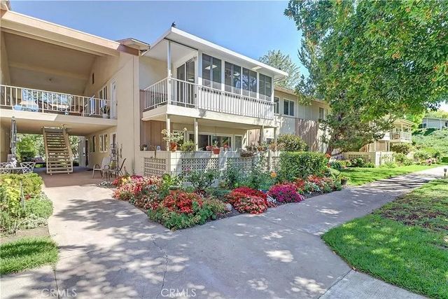 56 Calle Cadiz S, Laguna Woods, CA 92637