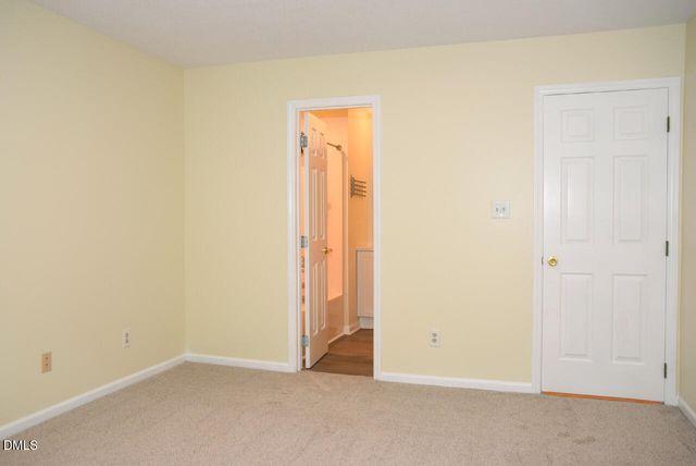 1015 Oak Lake Court, Raleigh, NC 27606