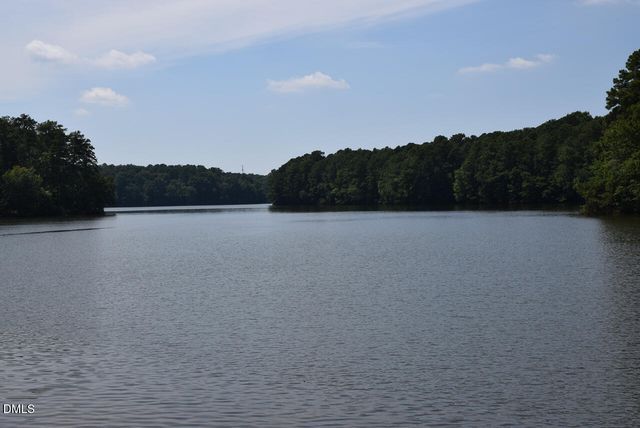 1015 Oak Lake Court, Raleigh, NC 27606