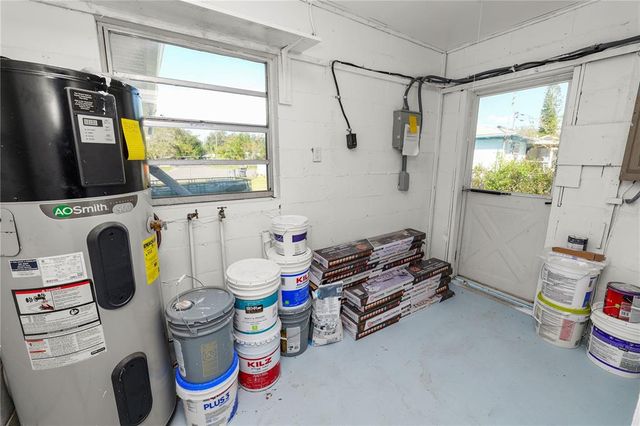 1220 WOODLAND AVENUE, Lakeland, FL 33801