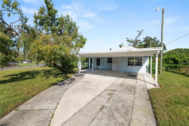 1220 WOODLAND AVENUE, Lakeland, FL 33801