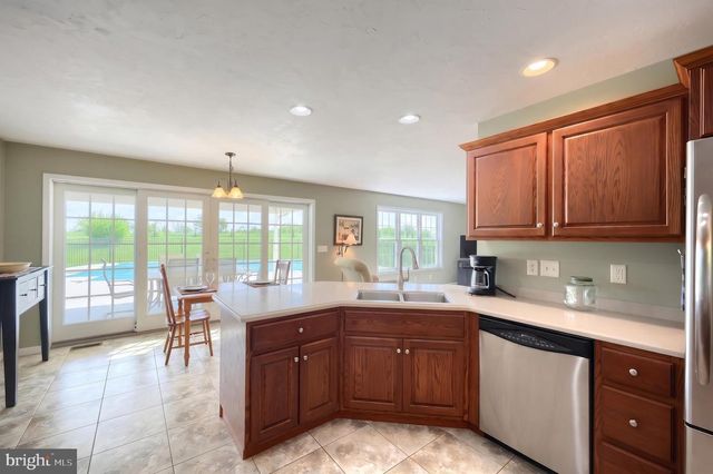 1125 BELMONT RD, Gettysburg, PA 17325