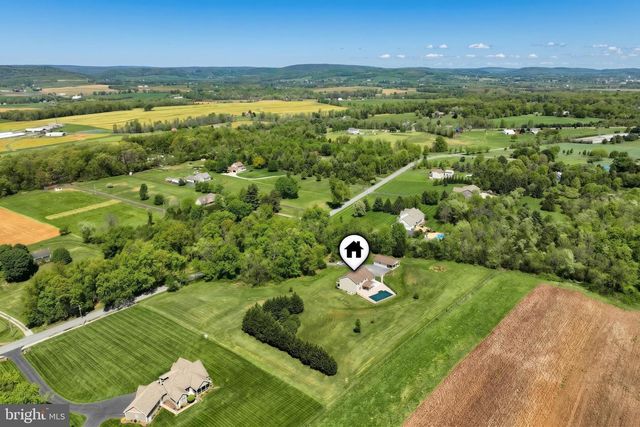 1125 BELMONT RD, Gettysburg, PA 17325
