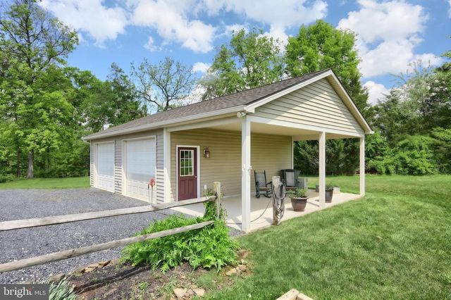 1125 BELMONT RD, Gettysburg, PA 17325